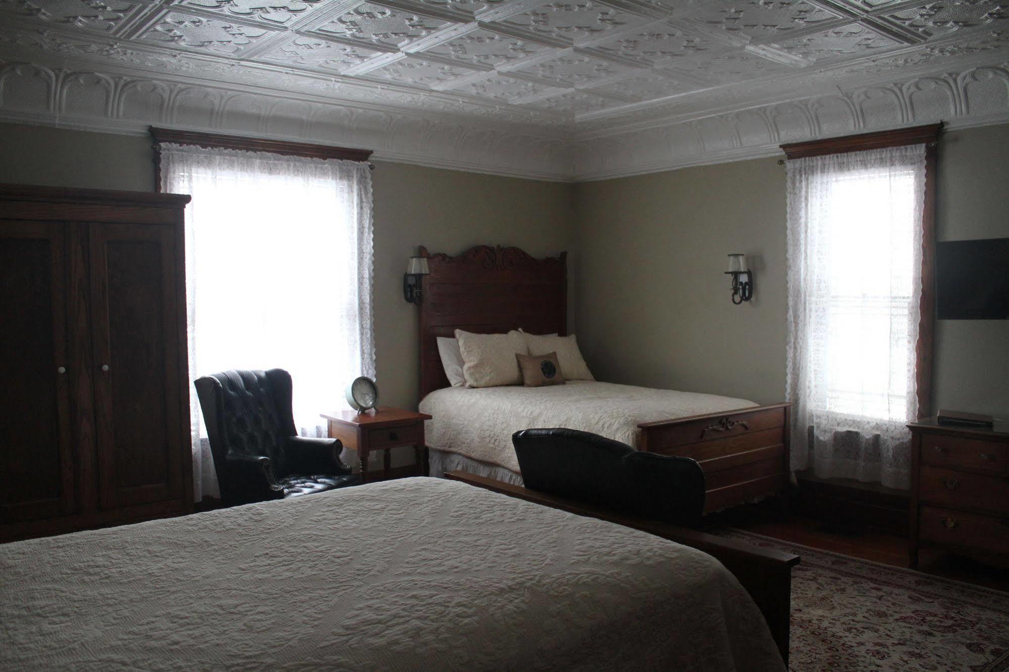 Granville The Buxton Inn מראה חיצוני תמונה